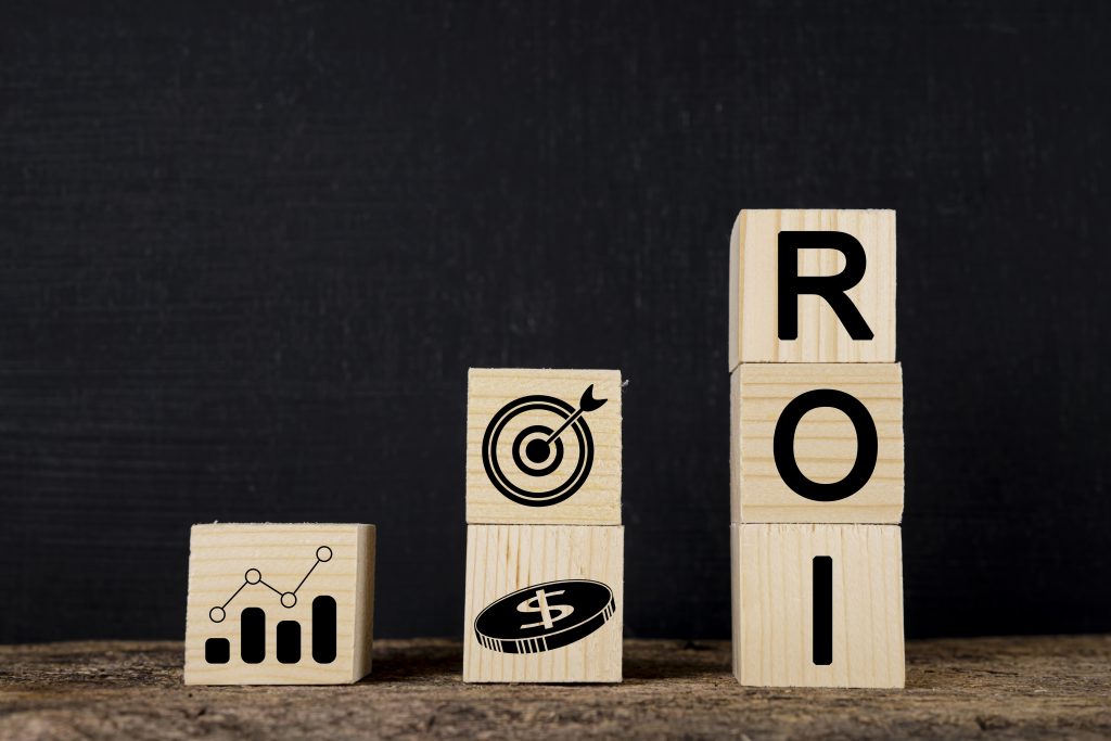 roi and wood dice